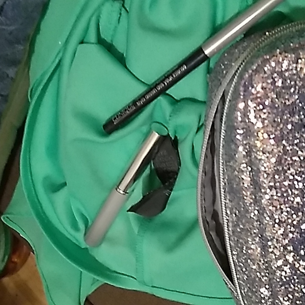 Makeup - Picture 5 of 6